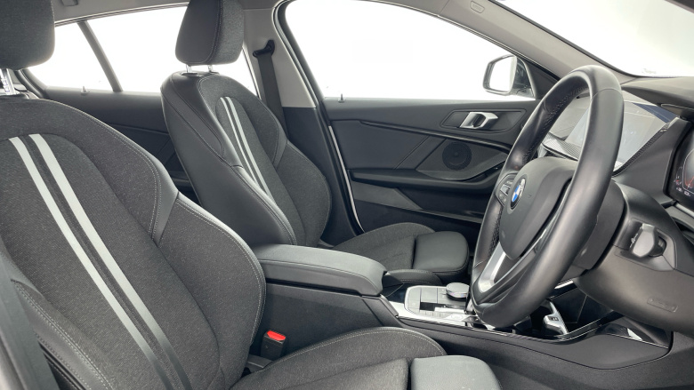 BMW 1 Series 118i [136] Sport 5dr Step Auto [Live Cockpit Pro] Petrol Hatchback